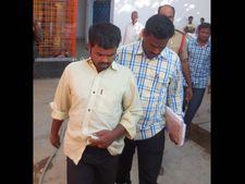 తల్లిని పెళ్లాడి.. కూతుర్ని గర్భవతిని చేశాడు, చిన్న కూతుర్ని.. (పిక్చర్స్)