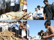 జూ.ఎన్టీఆర్‌ను ఓదార్చిన లోకేష్: హరికృష్ణ కంటతడి (పిక్చర్స్)