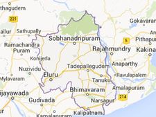 వారసుడ్ని చూసేందుకు వెళుతూ.. తండ్రి, తాత, నానమ్మల మృతి