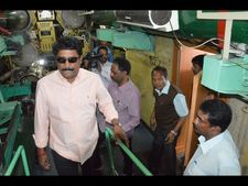 విశాఖ ఉత్సవ్: ముగ్గులేసిన యువతులు(పిక్చర్స్)