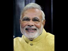 గుజరాత్ ఎగ్జిబిషన్: తెనాలిలో 'మోడీ మైనపువిగ్రహం'