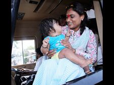 నల్గొండలో షర్మిల పరామర్శ యాత్ర (పిక్చర్స్)