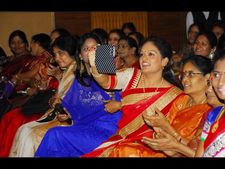  ధూంధాం: అలరించిన మహిళల నృత్యాలు(పిక్చర్స్)