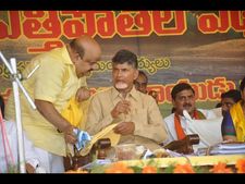 ప్రాజెక్టు దగ్గరే పడకేస్తా: చంద్రబాబు (పిక్చర్స్)