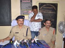 ఏటీఎం నుంచి నగదు చోరీ హోంగార్డ్, అరెస్టు (ఫోటో)
