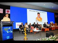  మెడికల్ హబ్‌గా ఆంధ్రప్రదేశ్: చంద్రబాబు(పిక్చర్స)