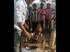 పొగ గొట్టంలో ఇరుక్కుపోయిన దొంగ (ఫోటోలు)
