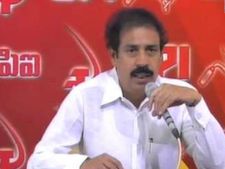  'వ్యక్తిగత లాభాల కోసమే ఇద్దరు సీఎంలు పాకులాట'