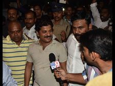 'ఆపరేషన్ రేవంత్': ఆ ఏసీబీ అధికారి కీలకపాత్ర, టీఆర్ఎస్ సర్కారు బంఫర్ ఆఫర్..!