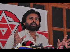 కొత్తదారి: పవన్ కళ్యాణ్‌పై జగన్ పార్టీ వ్యంగ్యాస్త్రం 