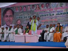 దేశంలో లేదు: కెసిఆర్‌కు జవదేకర్ పొగడ్తలు, నాకూ తెలుగొచ్చు కానీ