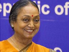  కెసిఆర్ వ్యూహానికి కాంగ్రెసు ప్రతివ్యూహం: వరంగల్‌లో మీరా కుమార్ పోటీ?