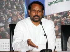 ఏ పార్టీలోనూ చేరడం లేదు: తేల్చేసిన కొణతాల రామకృష్ణ