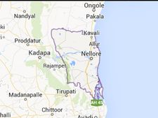ప్రేమించడం లేదని బైక్‌తో ఢీకొట్టాడు: అమ్మకానికి పసికందు