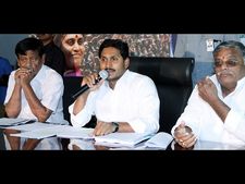 మూడేళ్లు ఆగండి... నేనే సీఎం, జ్యోతిష్కుడు చెప్పారు: జగన్ 