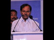   నా ఊరును చూస్తే ఏడుపొచ్చింది, కర్మ ఇంతేనా: కెసిఆర్