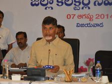   జనసేన టు వైసిపి: రాజధాని విషయంలో చంద్రబాబు ఏకాకి!