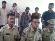 అక్రమ సంబంధానికి అడ్డు వస్తున్నాడని భర్తను చంపిన స్త్రీ ఈమెనే (ఫొటో)