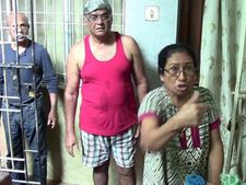 ఐటి సోదాలు: సమంత తల్లిదండ్రుల చిందులు (వీడియో)
