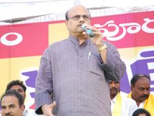  హోదాXరాజధాని: వైసిపి ఆందోళనలు, కలుస్తానని మోడీకి జగన్ లేఖ!, పిలుస్తాం: యనమల