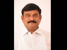 ఎవరి మెప్పుకోసం రాయపాటి అలా మాట్లాడారు: బీజేపీ ఎమ్మెల్యే నిలదీత