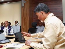 బాబుకు షాక్: ఆనం బ్రదర్స్ వద్దేవద్దంటూ టిడిపి ఆఫీస్‌కు మెయిల్స్, ఫ్యాక్స్