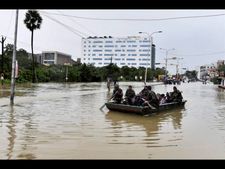 చెన్నై వరదల్లో ఎపి వ్యక్తి మృతి: అక్కడ ఆంధ్ర బ్యాంక్ మేనేజర్