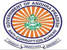 ఎసిబి సోదాలు: ఆమె ఆక్రమాస్తుల విలువ కోటికి పైగానే..