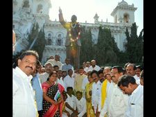  అమరావతిలో 'స్ఫూర్తి భవన్' పేరిట అతి పెద్ద మ్యూజియం: చంద్రబాబు 