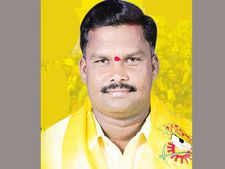 ఉమా మాధవ రెడ్డి వర్గం వేధింపు, బిల్యా నాయక్ రిజైన్: 'స్మార్ట్ సిటీ వద్దన్న కెసిఆర్'