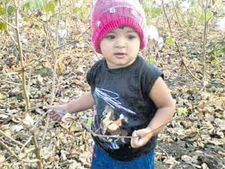 చిన్నారి ప్రాణం తీసిన విక్స్‌డబ్బా: గొంతులో ఇరుక్కొని మృతి