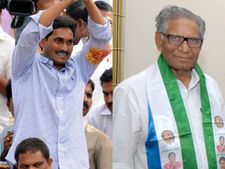 'అనంత'లో ఆరో రోజుకు జగన్ యాత్ర: ' ప్రజలను మోసగించడంలో చంద్రబాబు దిట్ట'