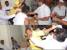 తెలుగు తమ్ముళ్లు తన్నుకున్నారు, కొట్టుకున్నారు (పిక్చర్స్) 