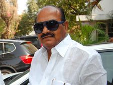 'వైసీపీలో జగన్ ఒక్కడే': రాయల తెలంగాణపై జేసీ సంచలనం