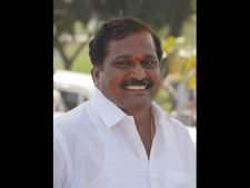 టీడీపీ ఆఫీస్‌పై ఎమ్మార్పీఎస్ దాడి, ఉద్రిక్తత : జగన్ పనేనని శిల్పా