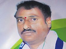 సంతమాగులూరు సర్పంచ్‌ హత్య కేసు: వీడిన మిస్టరీ, అద్దంకి పీఎస్‌లో లొంగుబాటు