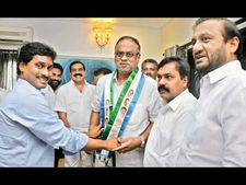 వైఎస్ ఓకే!... జగన్ నాట్ ఓకే!: 'వైసీపీలో చేరి చాలా పెద్ద తప్పు చేశా'