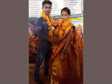   మిస్డ్‌కాల్ ప్రేమ: ఒక్కటైన టీ అబ్బాయి-ఏపీ అమ్మాయి
