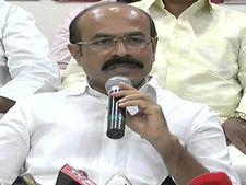 టీడీపీలోకి కర్నూలు ఎమ్మెల్యే?: భూమా నాగిరెడ్డి పాత్ర ఎంత మేరకు
