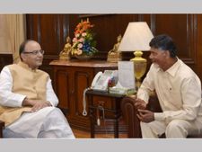 రూ.1600 కోట్లు ఖర్చు పెట్టా.. ఇవ్వండి, అమరావతికీ: జైట్లీతో బాబు
