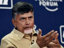 తెలంగాణ ఒకటే సమస్య కాదు, కేంద్రం చొరవేది?: విభజనపై చంద్రబాబు