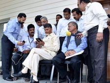 సర్వే: బాబు నివాసం హైదరాబాదులోనే, ఆస్తులు..