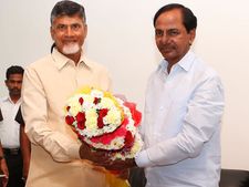తెలుగు రాష్ట్రాల్లో సర్వత్రా చర్చ: ఢిల్లీలో కలుసుకోనున్న ఇద్దరు చంద్రులు?