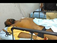 ఎపి సచివాలయంలో పిట్టగోడ ఇటుకలు కూలి ముగ్గురికి గాయాలు (ఫొటోలు)