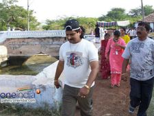 కోమటిరెడ్డి కుమారుడిది హత్యనా?: కారు వెనకభాగం నుజ్జు
