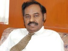 70 కోట్ల ఆరోపణ, సినీ నిర్మాత అదృశ్యం: ఎస్ఆర్ఎం అధినేత అరెస్టు