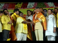  పిల్లకాకితో వెళితే నష్టపోతావని చెప్పా: దేవినేని చేరికపై జలీల్ ఖాన్
