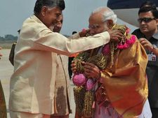 అమరావతి నిర్మాణానికి సింగపూర్ తోడ్పాటు: మోడీతో ప్రధాని లీ భేటీ