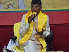 ఎమ్మెల్యేలకు బాబు ర్యాంకులు: సీల్డ్ కవర్‌లో అందజేత, సీక్రెట్‌గా ఉంచమని ఆదేశం 