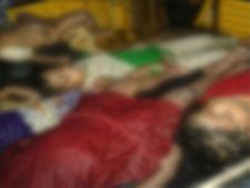 విషాదం: వాగులో కొట్టుకుపోయిన కారు, తల్లి సహా ఐదుగురు పిల్లల మృతి 